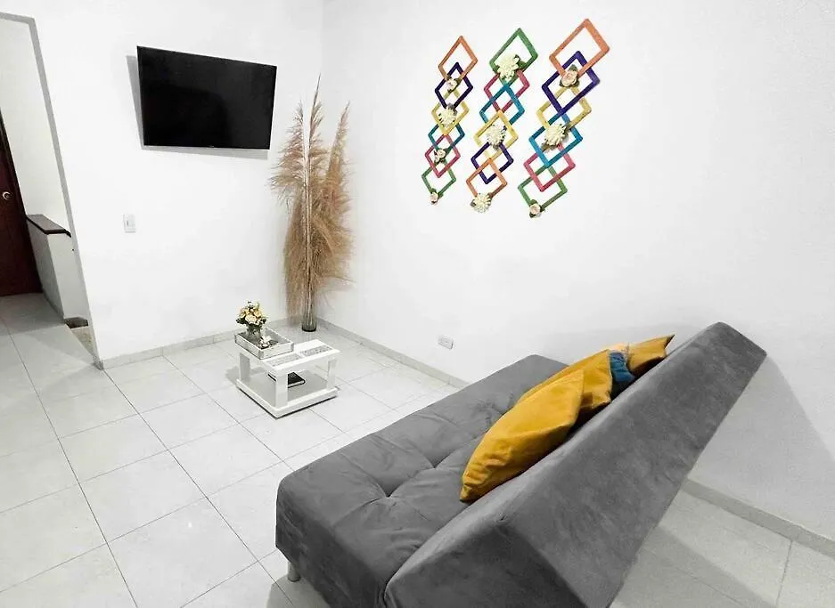 Casa Luna Llena Cali 0*,